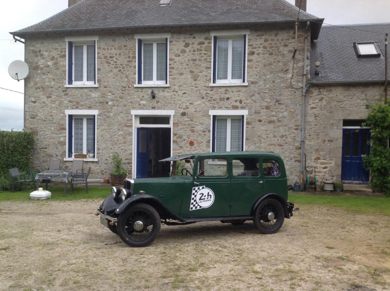 Les Hautes Loignieres Pre-en-Pail-Saint-Samson Exterior photo